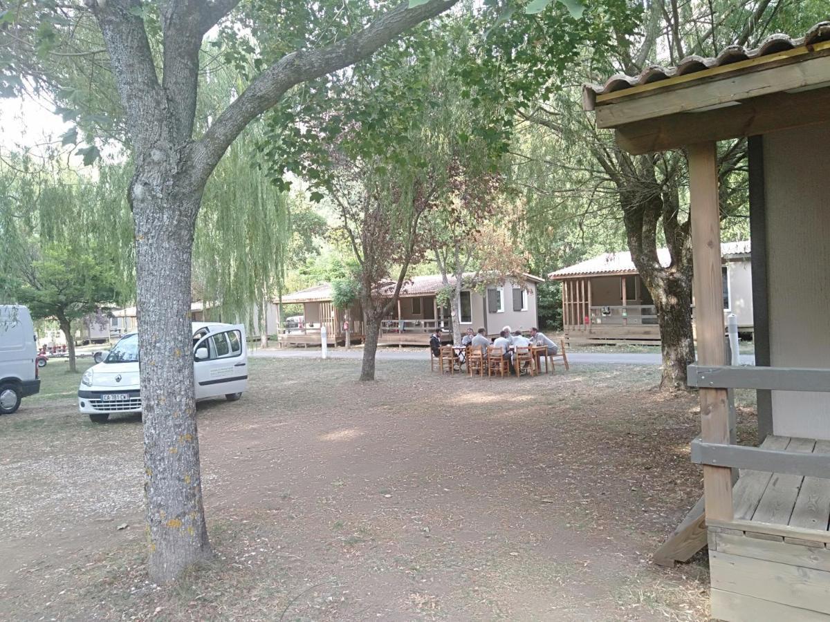 Camping Du Lac سانت جولين دو فيردون المظهر الخارجي الصورة
