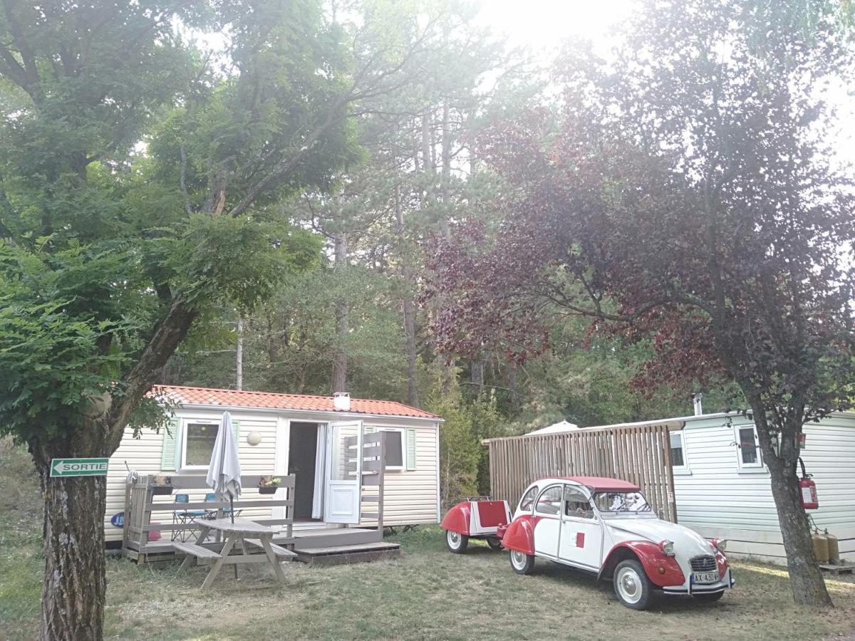 Camping Du Lac سانت جولين دو فيردون المظهر الخارجي الصورة
