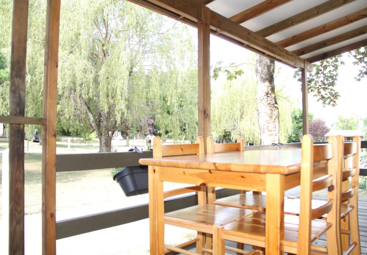 Camping Du Lac سانت جولين دو فيردون المظهر الخارجي الصورة