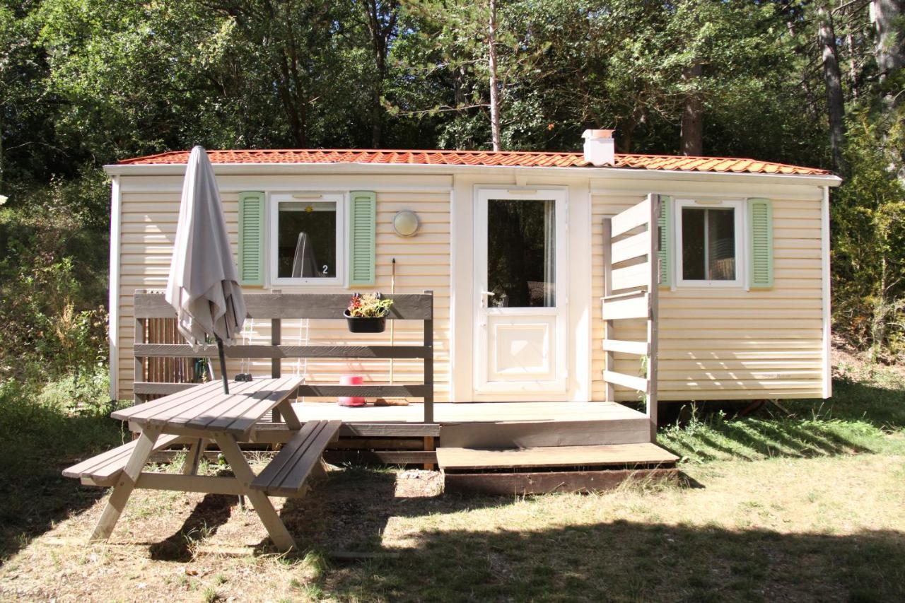 Camping Du Lac سانت جولين دو فيردون المظهر الخارجي الصورة