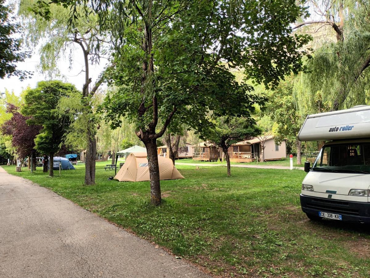 Camping Du Lac سانت جولين دو فيردون المظهر الخارجي الصورة