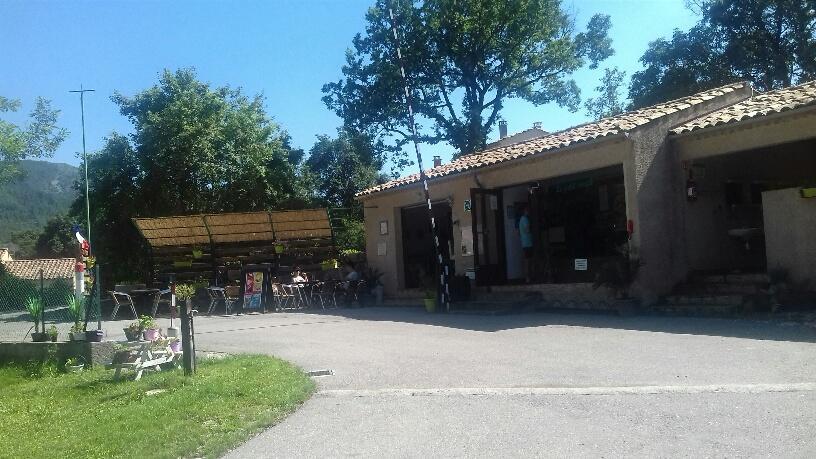Camping Du Lac سانت جولين دو فيردون المظهر الخارجي الصورة