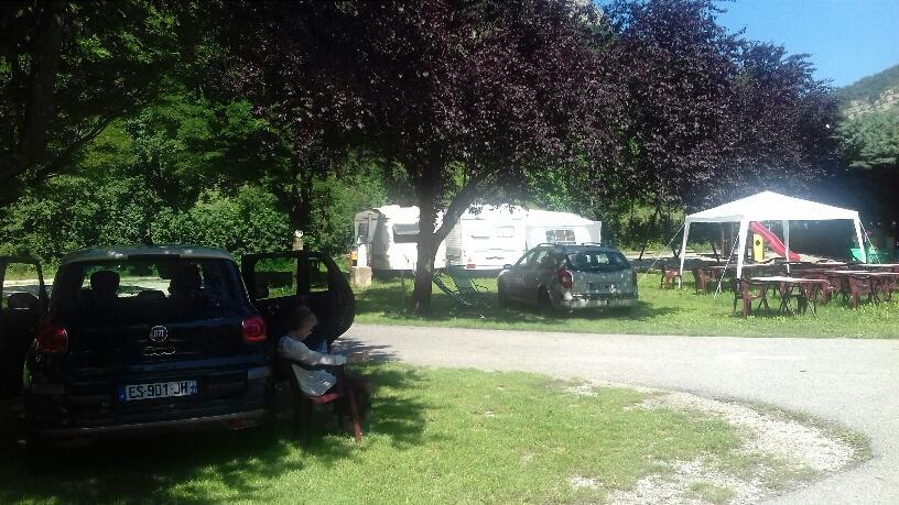 Camping Du Lac سانت جولين دو فيردون المظهر الخارجي الصورة